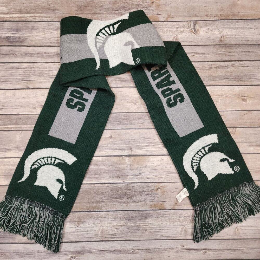 Forever collectibles Michigan State Spartans knit scarf with‎ tassel ends